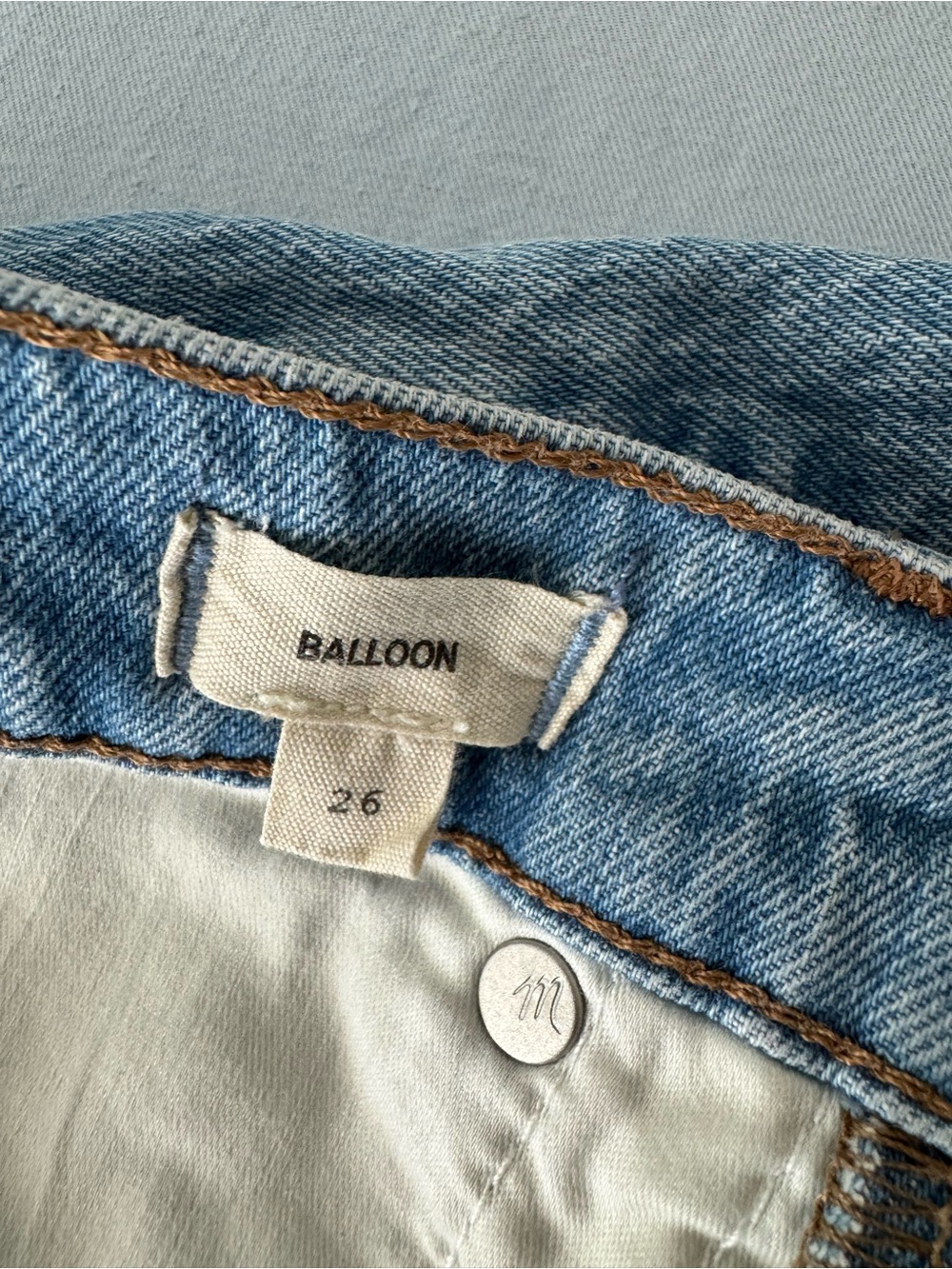 Madewell Balloon Button Fly High-Rise Jeans - Picture 7 of 7